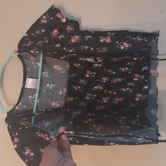 No Boundaries top - Picture 7 of 9